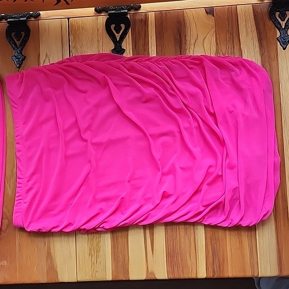 NWOT House of Harlow 1960 hot pink one shoulder 2 piece set size M mesh - Picture 11 of 17